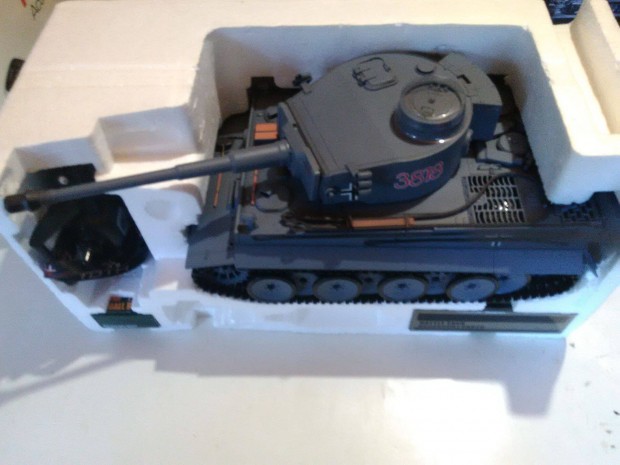 RC tvirnyts tank