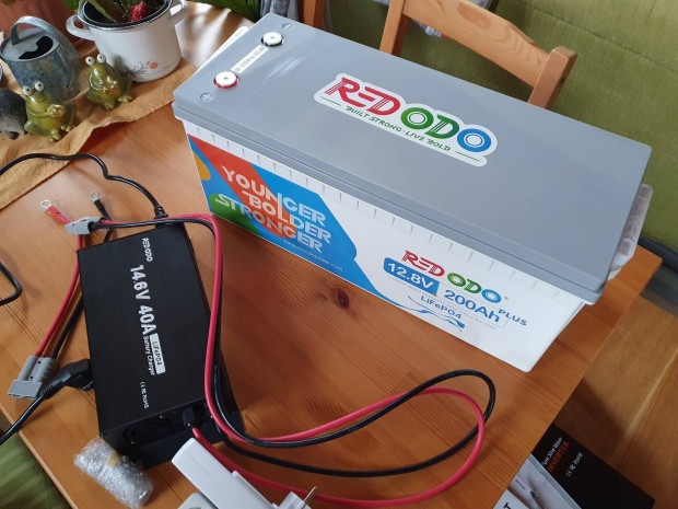 RED Odo12,8V200Ah 200A BMS Lifepo4 (litium vasfoszft) akkumultor