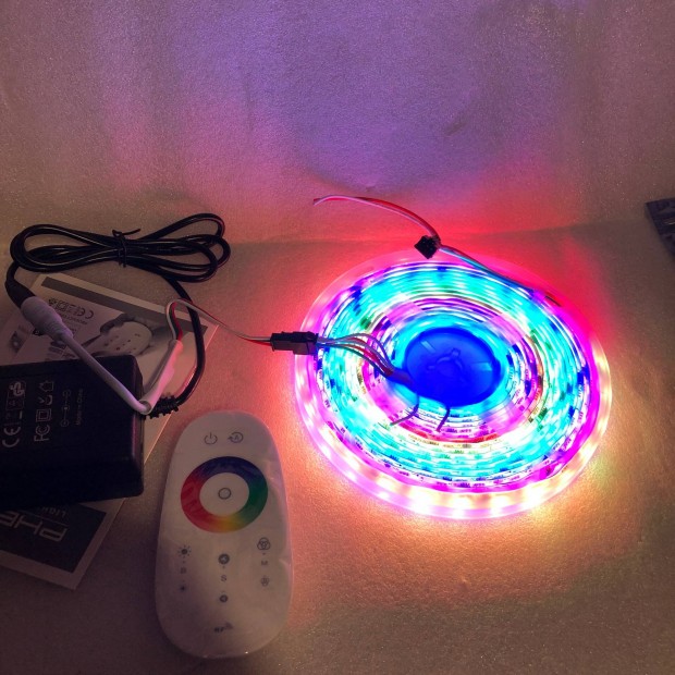 RGB LED szalag - "Magiccontrol" - 5 m 100+ program rints tvirnyt