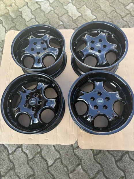 RH Cup 8/9x17 ET 60 (5x112) alufelni garnit�ra elad�