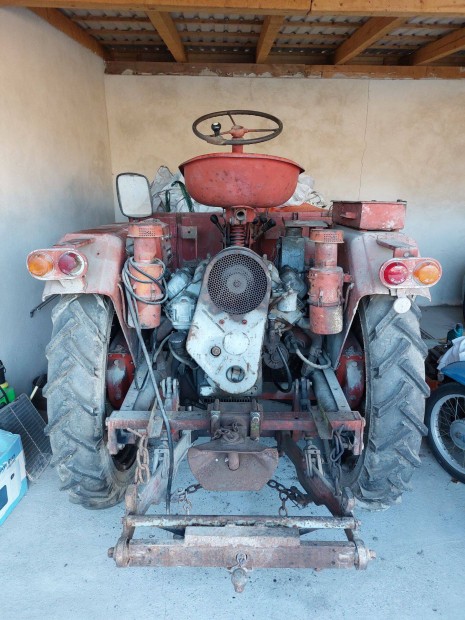 RS 09 traktor