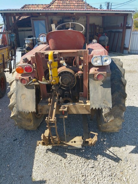 RS 56 traktor
