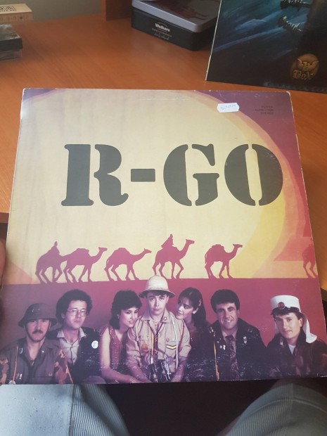R-GO bakelit nagylemez 1983