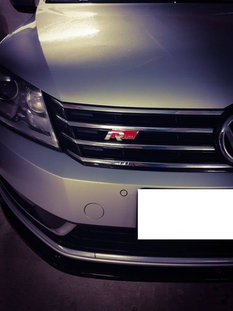 R-Line 3D embl�ma f�m, h�t�r�csba �ntapad�s