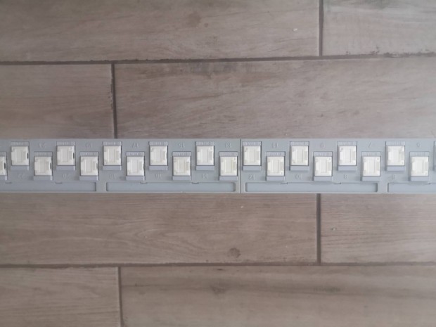 R&M 24 patch panel 