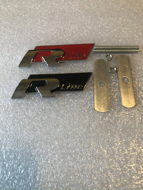 R line emblma 3 D fm htrcsba csavaros rgzits