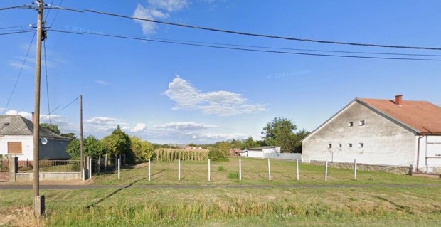 R�bah�dv�gen �p�t�si telek elad�