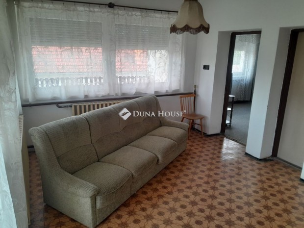 R�bapord�nyi 174 nm-es h�z elad�