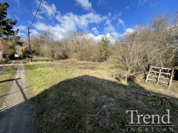 R�calm�son z�rtkerti ingatlan elad�!