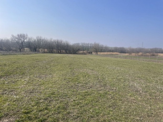 R�ckereszt�r, K�zponti utca, 4141 m2-es, telek