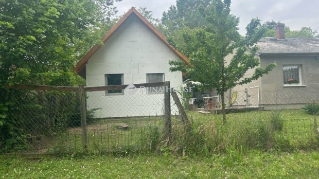 R�ckevei elad� 73 nm-es h�z