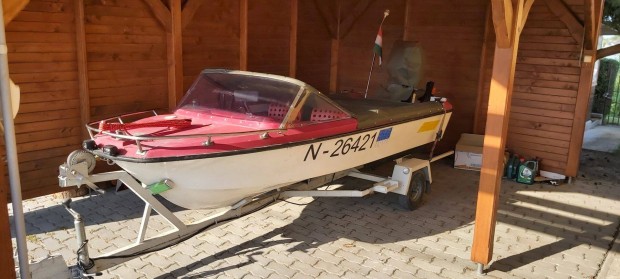 Ráckeveiek Figyelem! Túra és horgász hajó.Jogositvány nem kel!