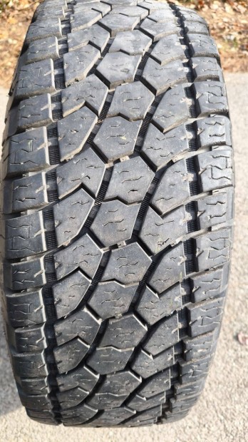 Radar Renegade A/T-5 LT285/65 R18C 125/122S 10PR OWL (GAN) terep gumik