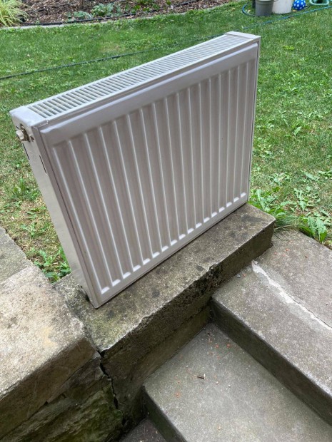 Radiator elado 600x700