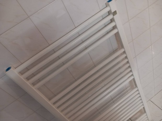 Radiátor törölköző szárítós 1250 x 600 mm bontott van más méret