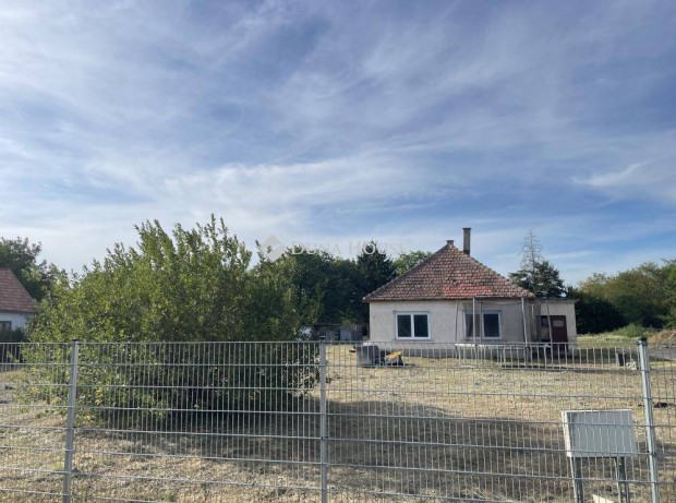 R�d�ck�lkeden 83 nm-es h�z #5028780