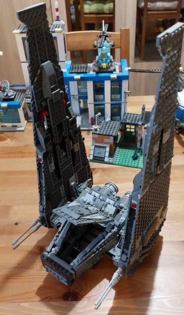 Ragasztott Star Wars Lego-k.