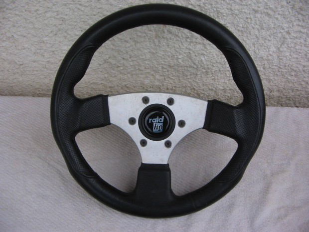 Raid HP sportkorm�ny korm�ny 320 as VW aggyal sz�p �llapot�