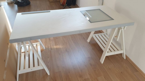 Rajzasztal baklbakon - IKEA btor
