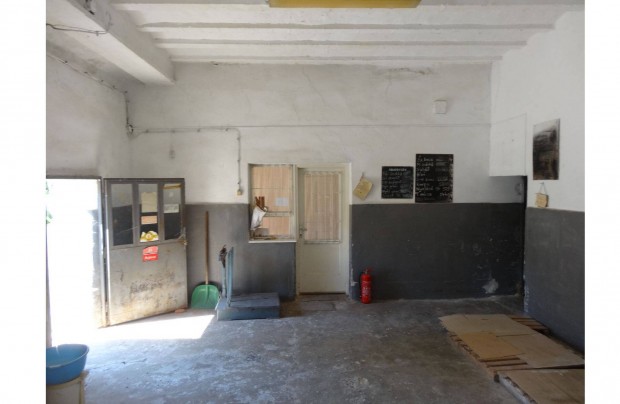 Rakamazon 3.560 m2 telephely elad�