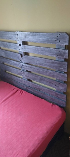 Raklap �gy elad�