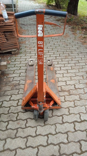 Raklapemel bka 2 t-s BT Lifter j, munkakpes llapotban