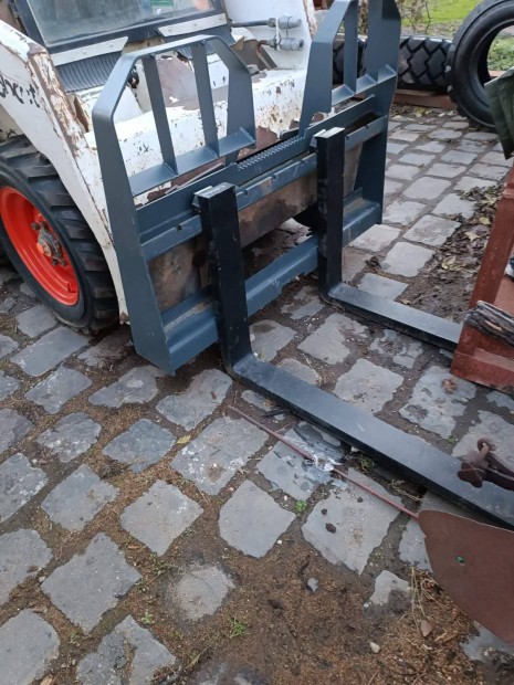 Raklapvilla Bobcat pal�ston 3 tonn�s