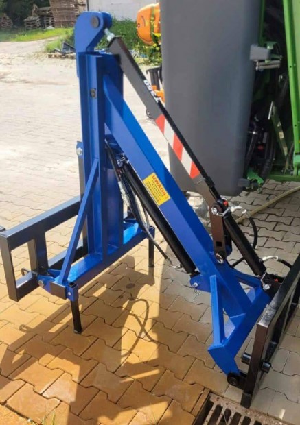 Rakod hidraulikus euros vagy 3pont fggesztssel klnbz adapterrel