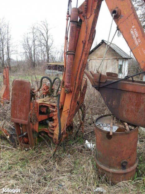 Rakod� kan�l + tol�lap