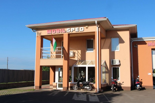 Rakt�ros munkak�r