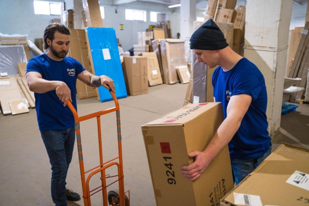 Raktárost Keresünk - HA Szeretsz Pörögni És Nem Ijeszt A Munka