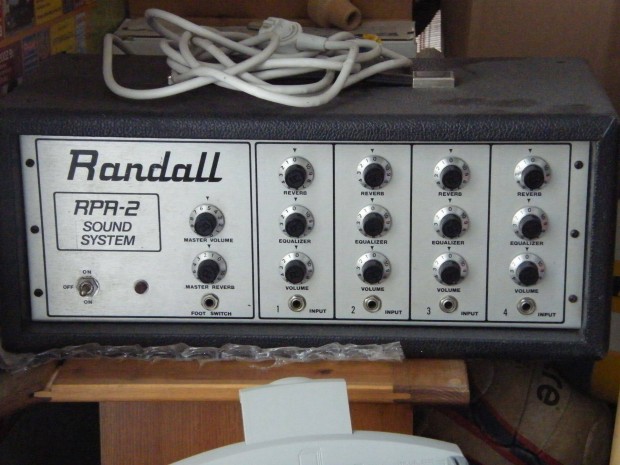 Randall RPA-2 100W-os USA 4 csatorns kevererst