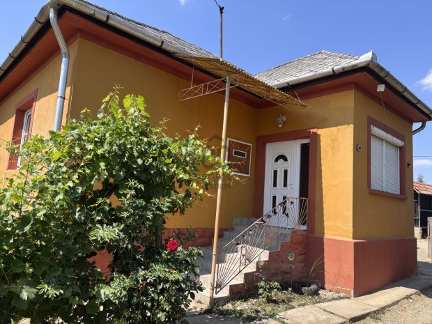 R�sonys�pberencsen 4 szob�s csal�di h�z elad�! - csendes, z�ld �vezet,