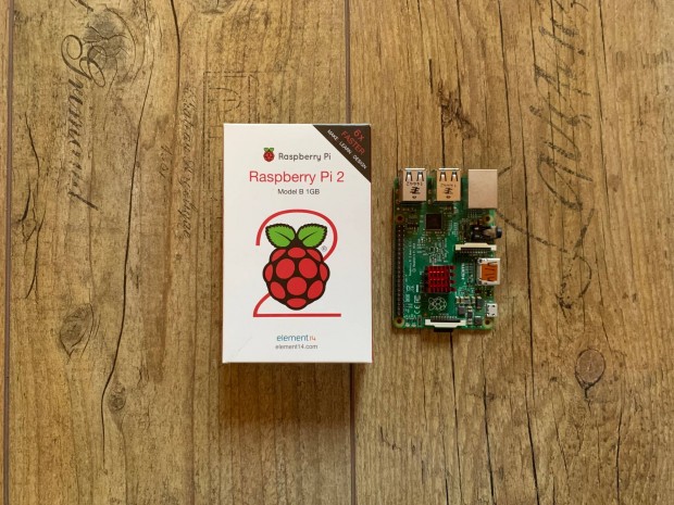 Raspberry Pi 2 64GB SD 5V 3A tap