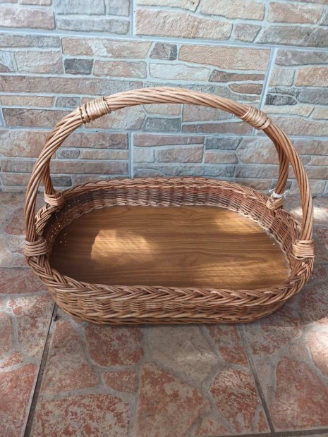 Rattan, fonott nyitott piknik kosr