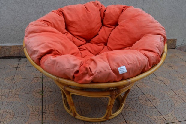 Rattan fotel szivaccsal