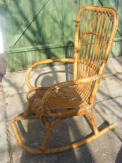 Rattan hintaszk