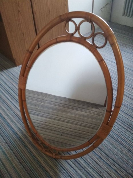 Rattan keretes tkr, tkr, fali tkr