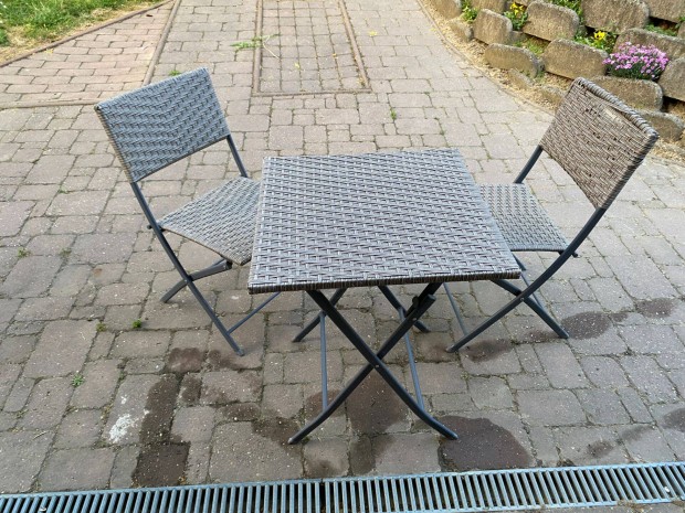 Rattan kerti bútor eladó