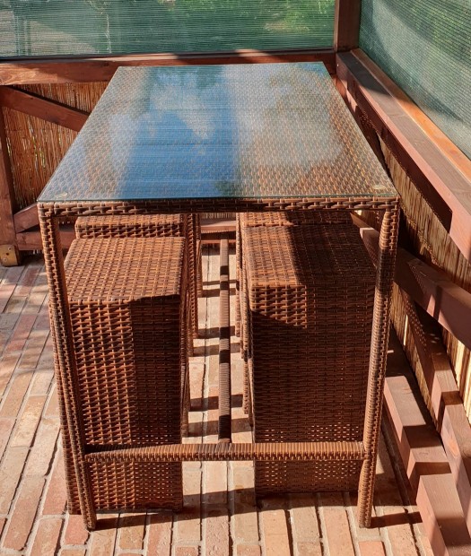 Rattan kerti b�tor szett,b�r szett