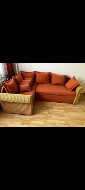 Rattan sarokkanap. 