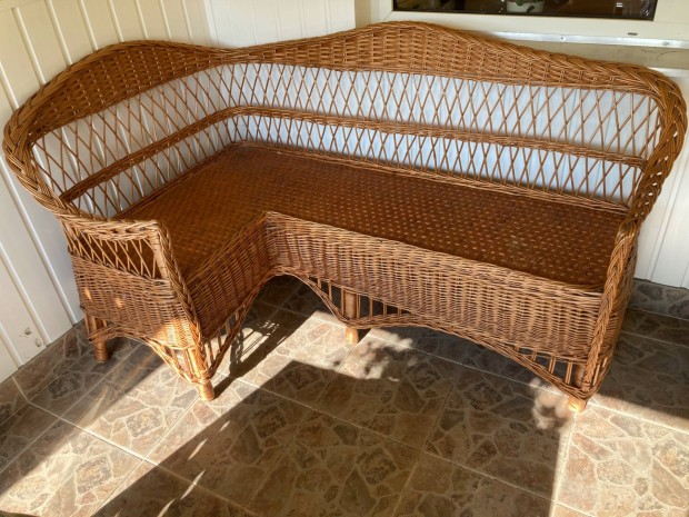 Rattan sarokülő