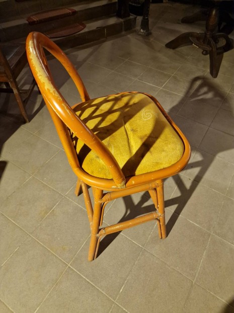 Rattan székek, bárszékek