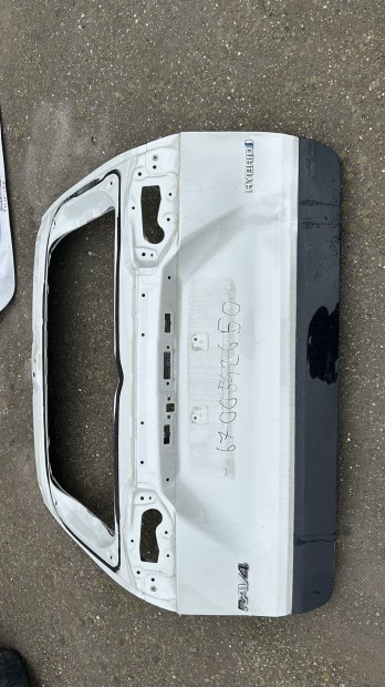 Rav4 csomagt�r ajt� 2020-t�l 67005-42650 elad�