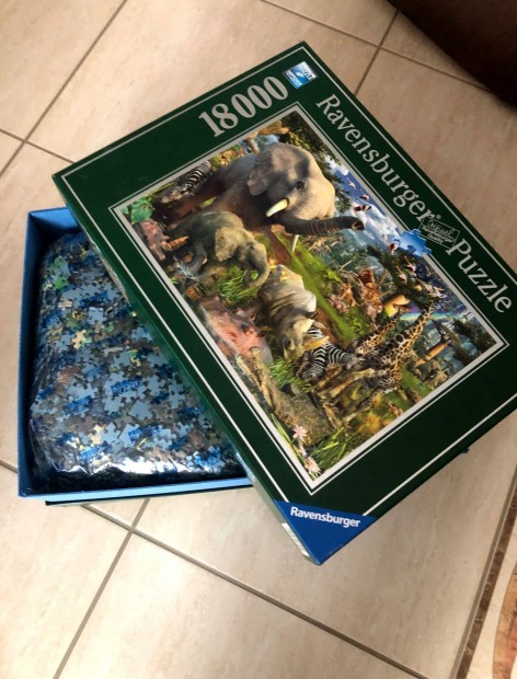 Ravensburger 18000 darabos puzzle