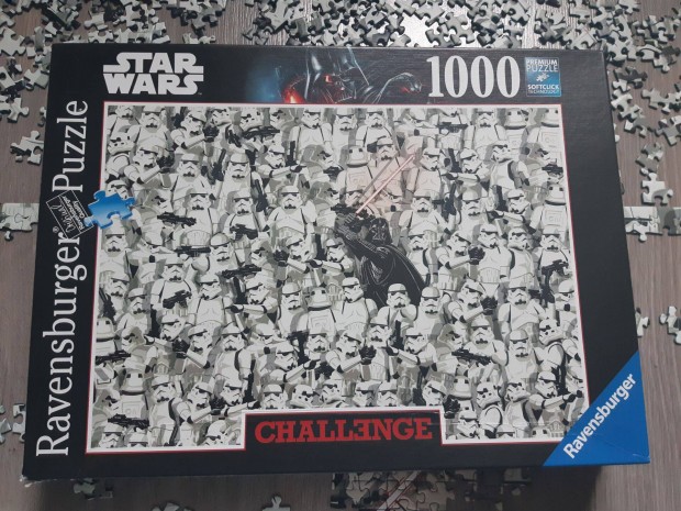 Ravensburger Star Wars: Rohamosztagosok Darth Vaderrel Puzzle 1000db