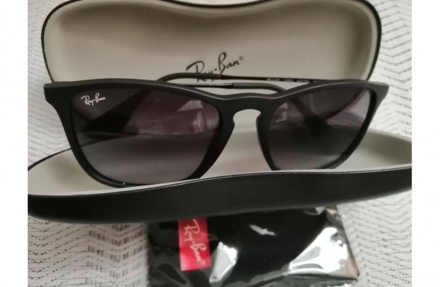 Ray-Ban Chris frfi napszemveg eredeti tokjban, trlkendvel elad!