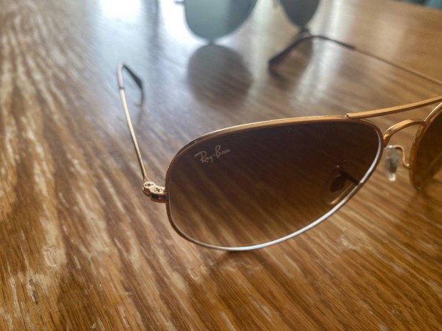 Ray-Ban aviator tmenetes veg lencse