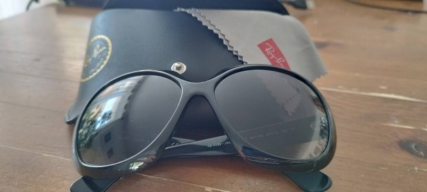 Ray-Ban ni napszemveg