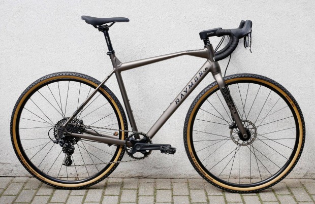 Raymon Gravelray 5.0 SE 28" egy szezont használt alu gravel (M)